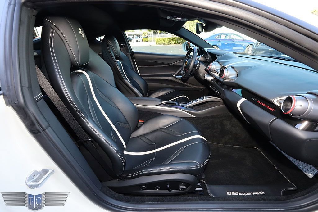 Used 2020 Ferrari 812 Superfast image 16