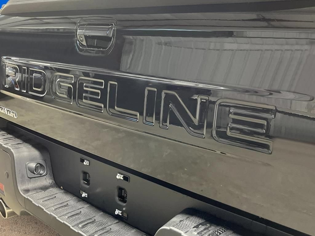 New 2026 Honda Ridgeline Black Edition image 6