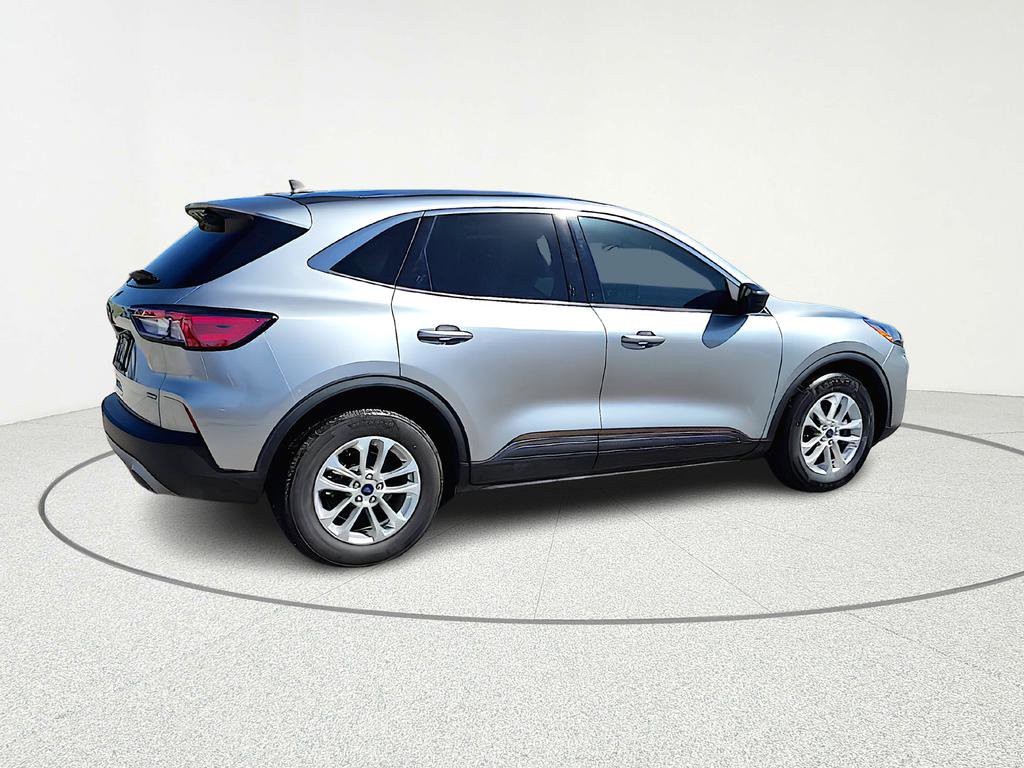 Used 2022 Ford Escape SE image 7