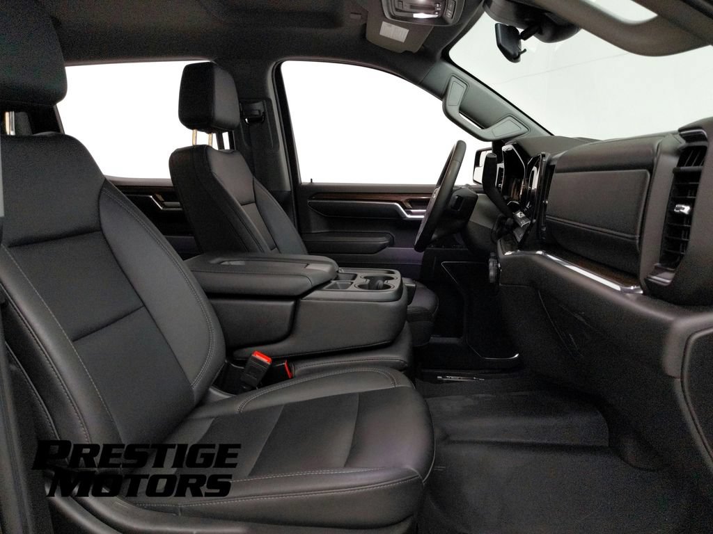 Used 2024 Chevrolet Silverado 1500 LT w/ Z71 Off-Road Package AWD/4WD image 25