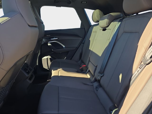 Used 2026 Audi Q5 Premium Plus AWD/4WD image 17