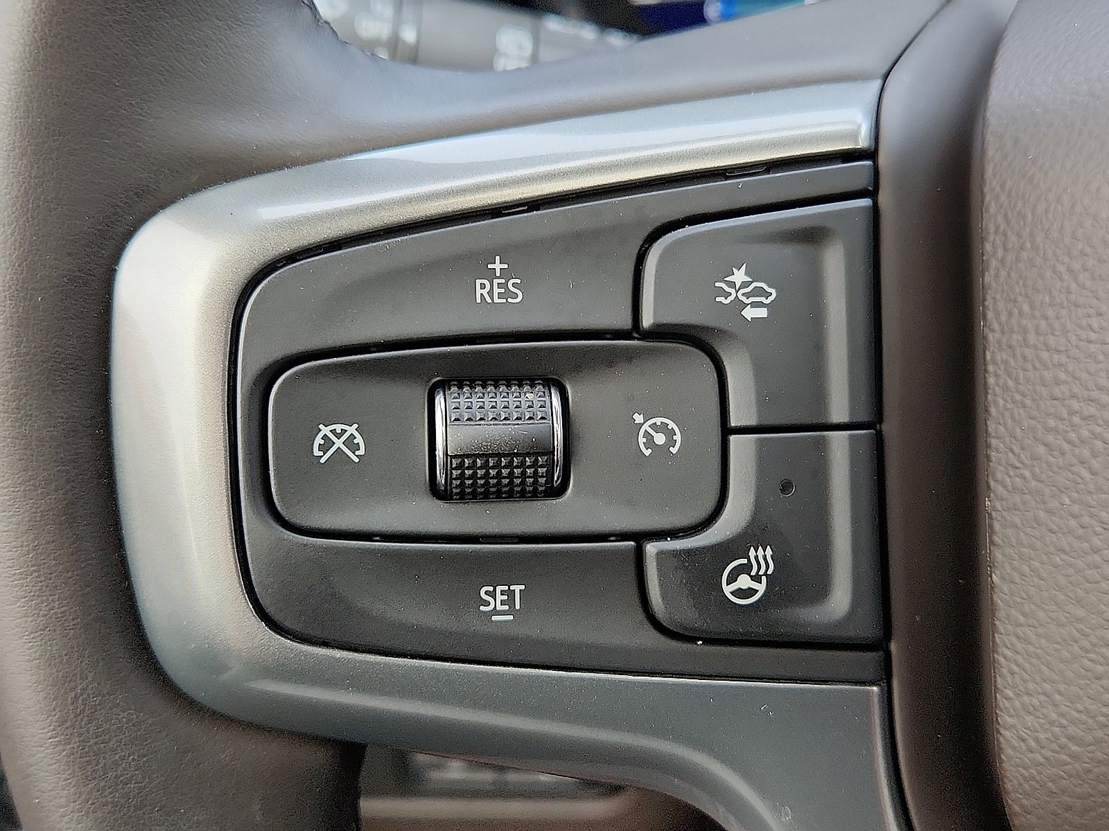 Used 2024 Chevrolet Tahoe Z71 w/ Off-Road Capability Package image 17