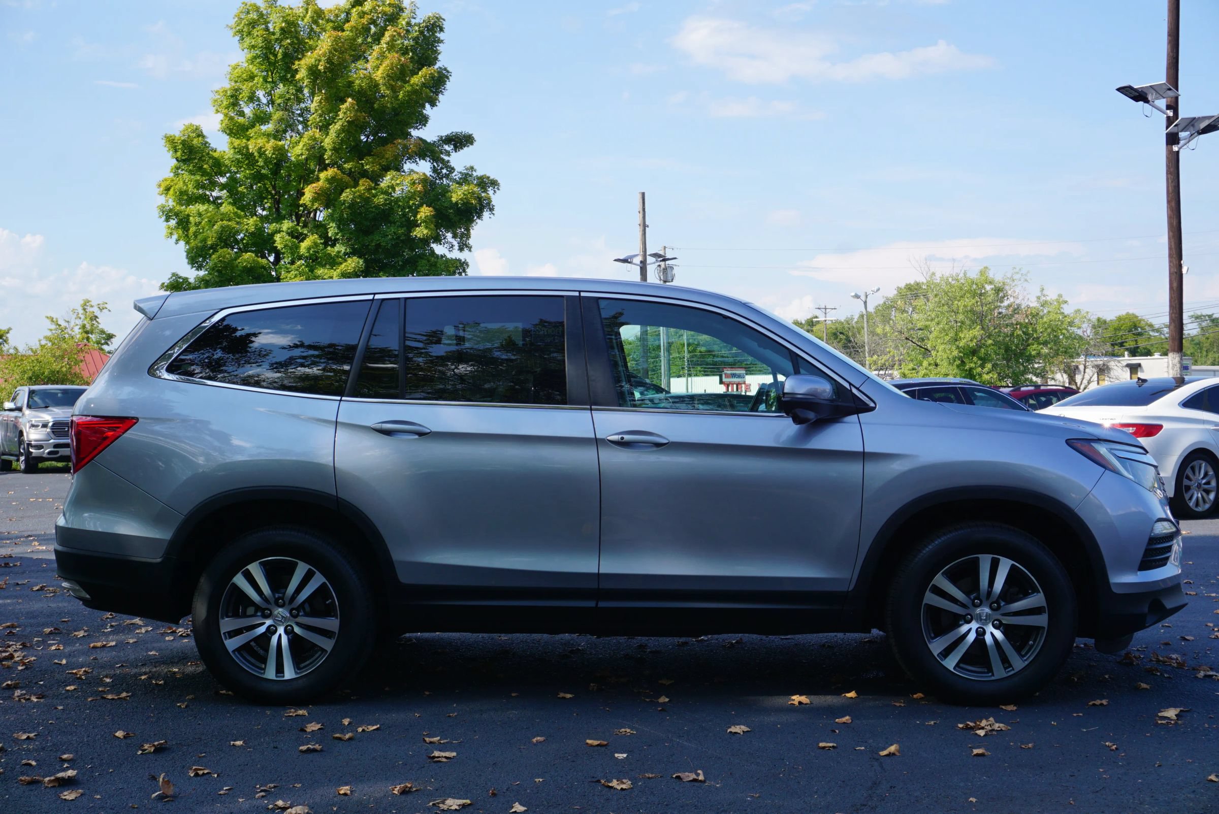 Used 2017 Honda Pilot EX-L image 6