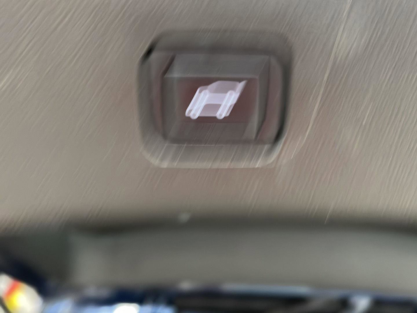 Used 2022 Chevrolet Traverse LT image 20