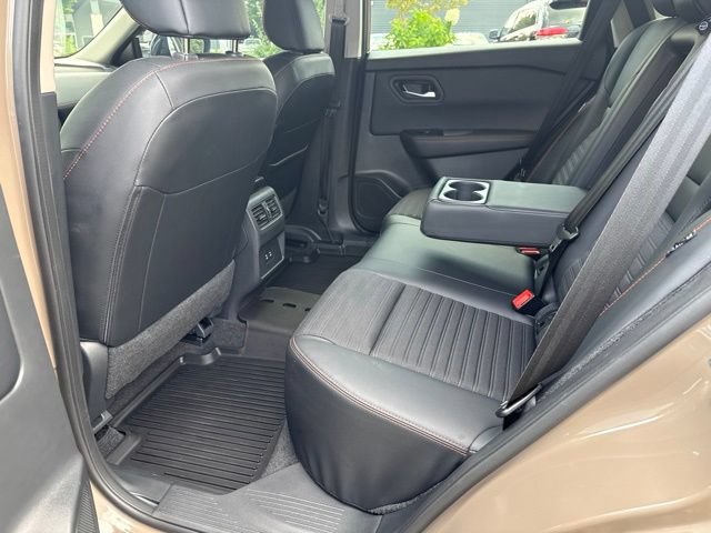 Used 2025 Nissan Rogue SV w/ Rock Creek Premium Package AWD/4WD image 35