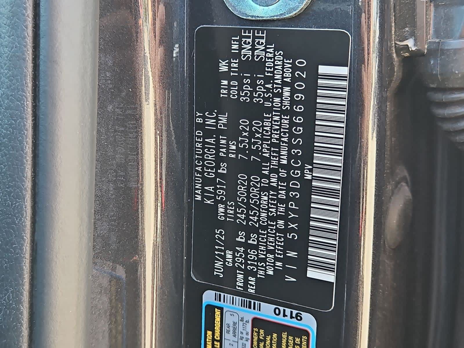 Certified 2025 Kia Telluride EX X-Line AWD/4WD image 37