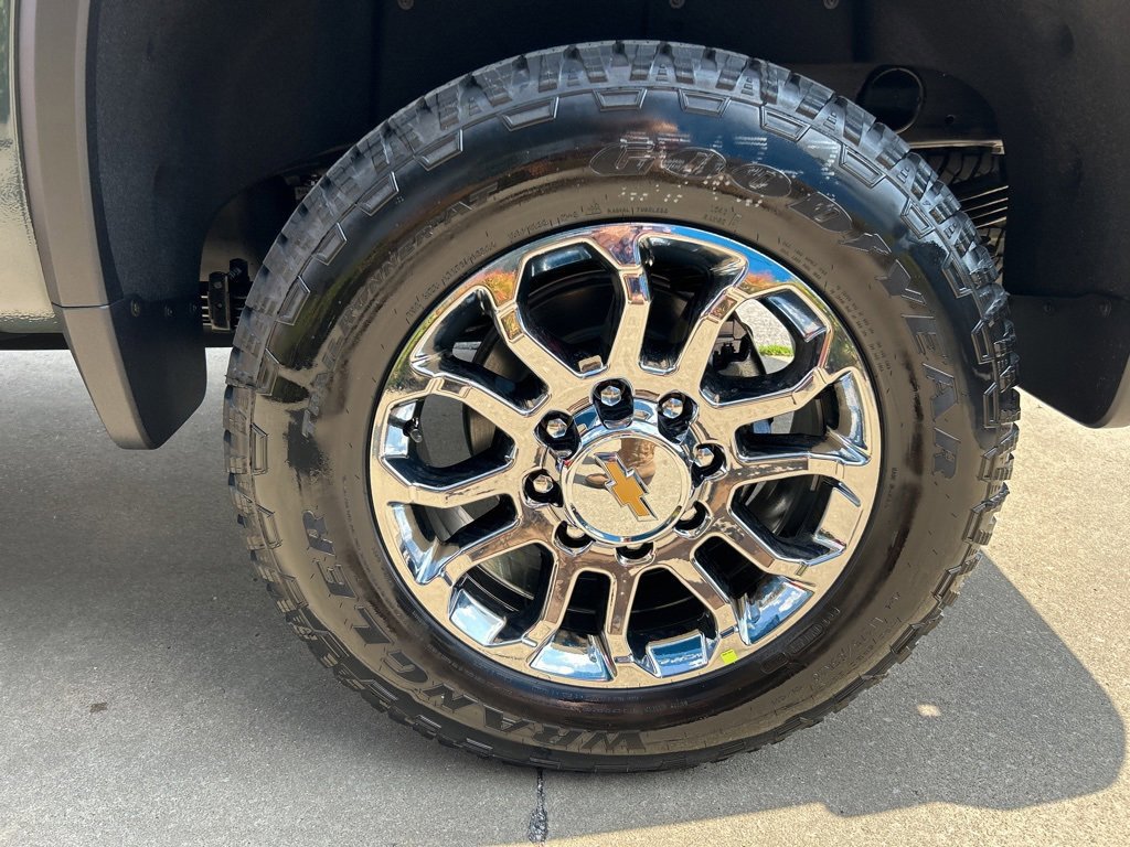 New 2026 Chevrolet Silverado 2500 LTZ w/ LTZ Convenience Package image 8
