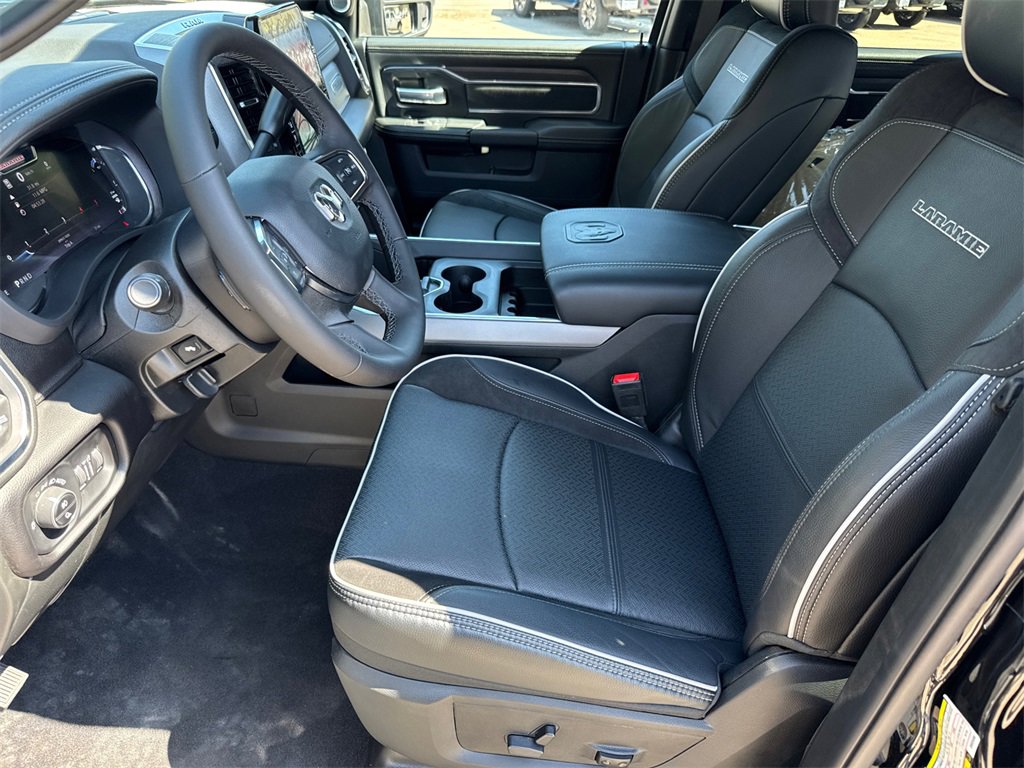 New 2025 RAM 2500 Laramie image 27