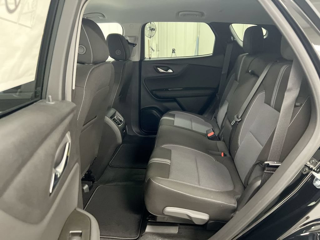 New 2026 Chevrolet Blazer LT w/ Midnight/Sport Edition FWD image 22