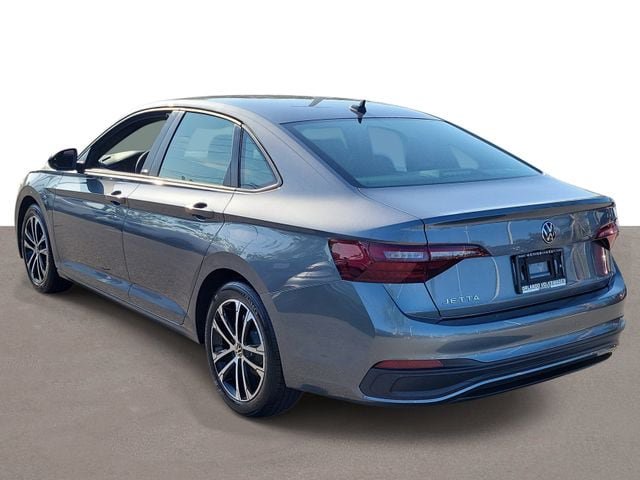 Certified 2024 Volkswagen Jetta Sport FWD image 3
