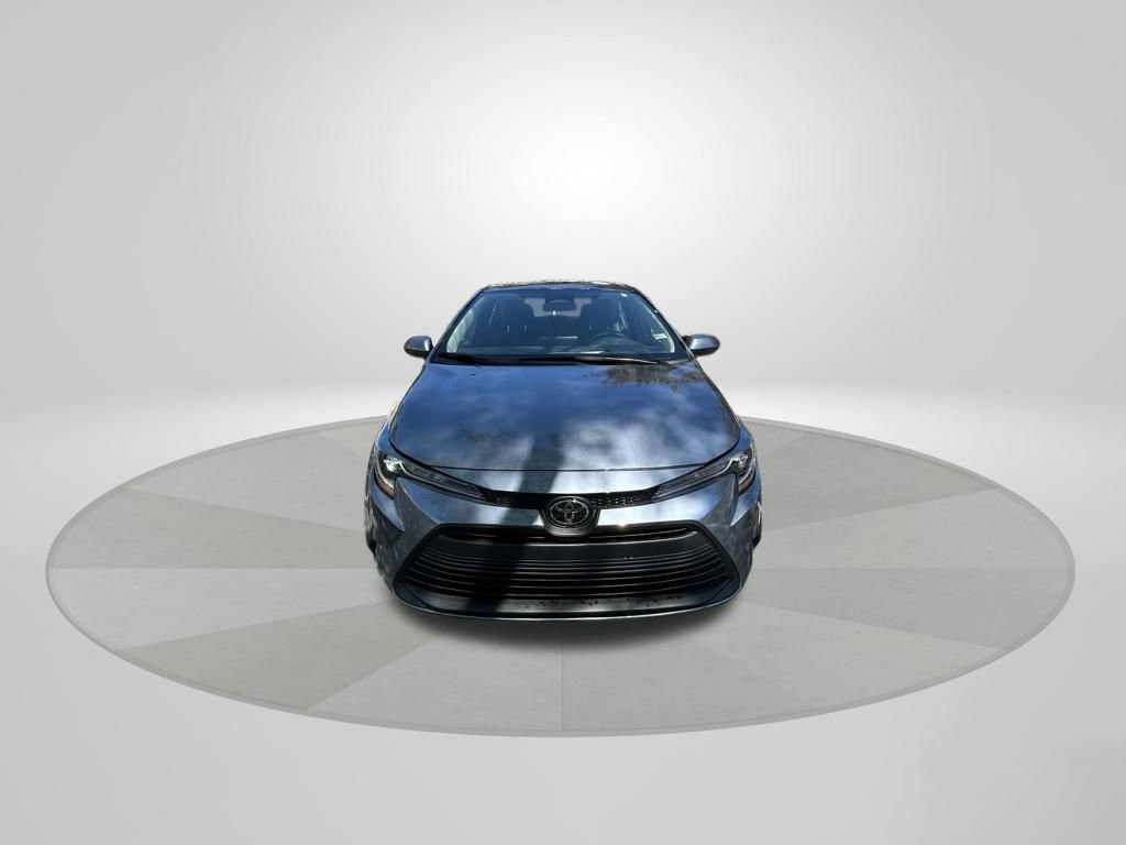 Used 2024 Toyota Corolla LE video 2