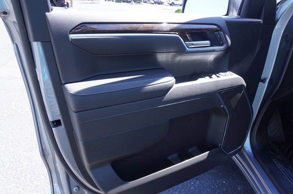 New 2026 GMC Sierra 1500 SLE w/ Preferred Package AWD/4WD image 15