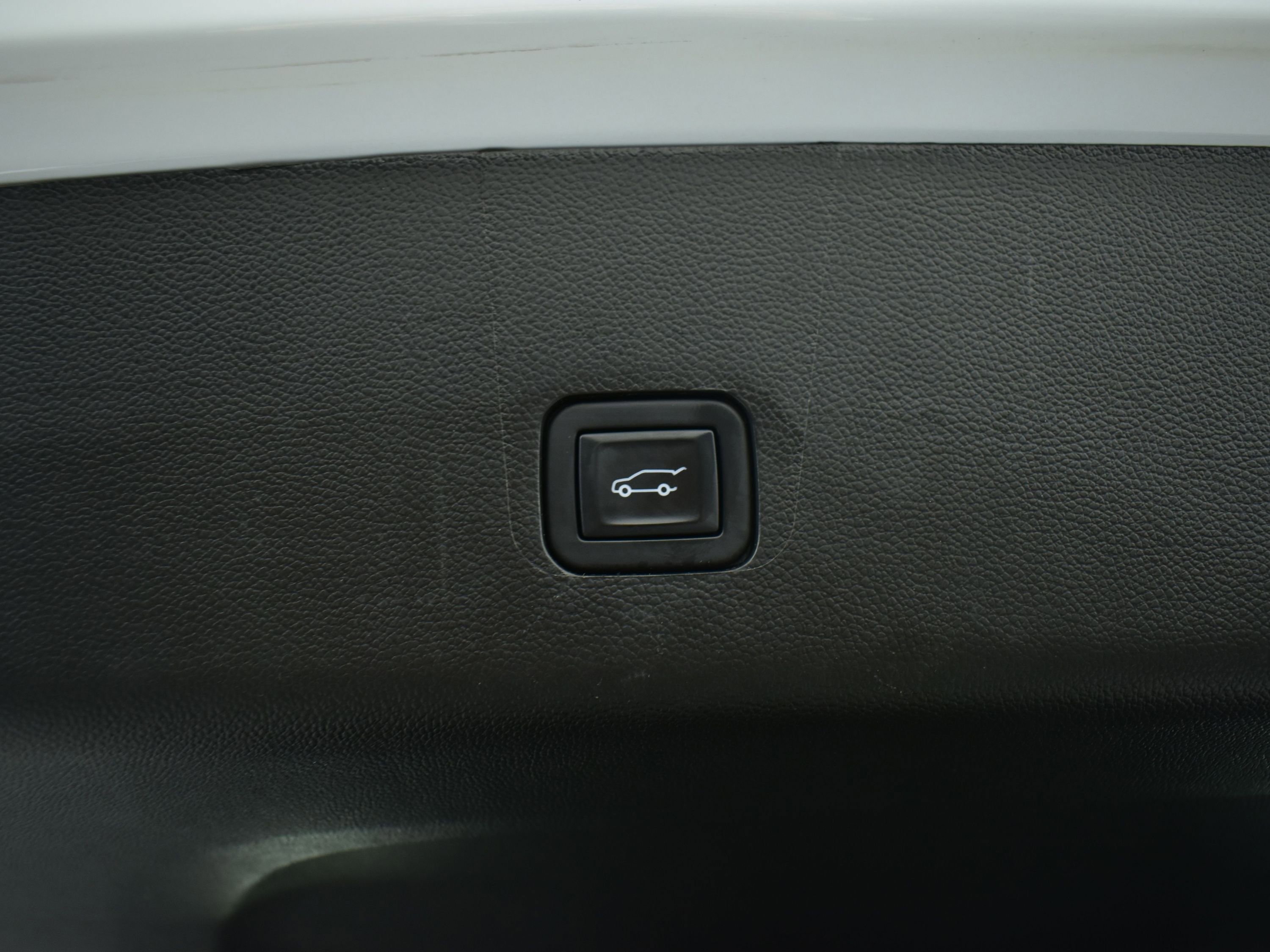 Used 2023 Chevrolet Traverse LT w/ LT Premium Package image 13