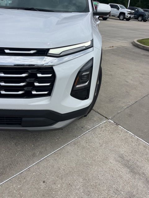Used 2025 Chevrolet Equinox LT AWD/4WD image 12