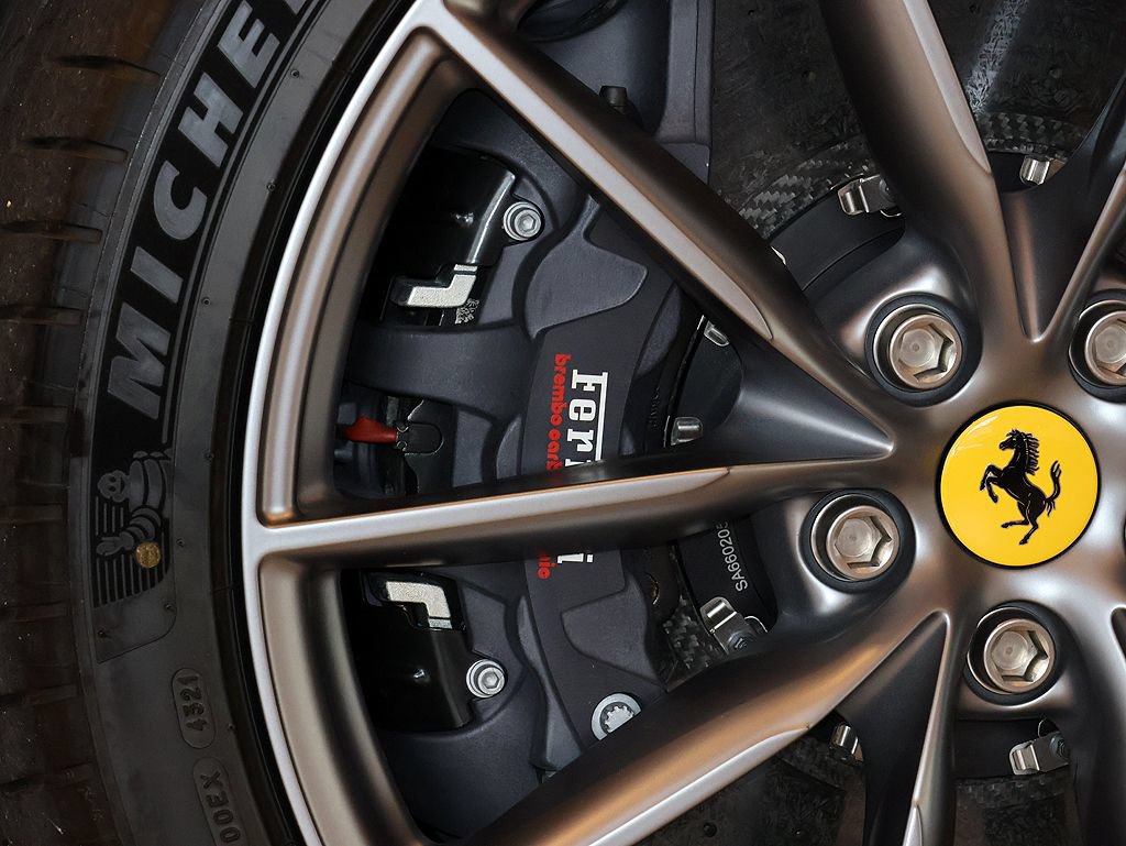 Certified 2022 Ferrari 812 GTS RWD image 21
