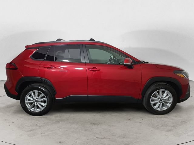 Used 2023 Toyota Corolla Cross LE AWD/4WD image 6