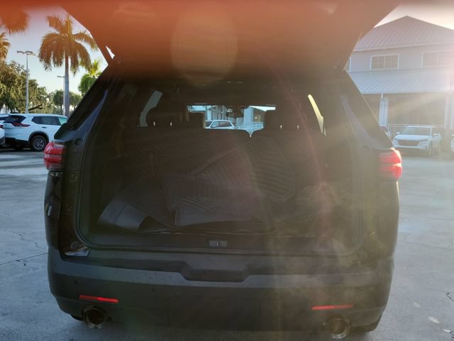 Used 2022 Chevrolet Traverse LT w/ LPO, Floor Liner Package FWD image 5