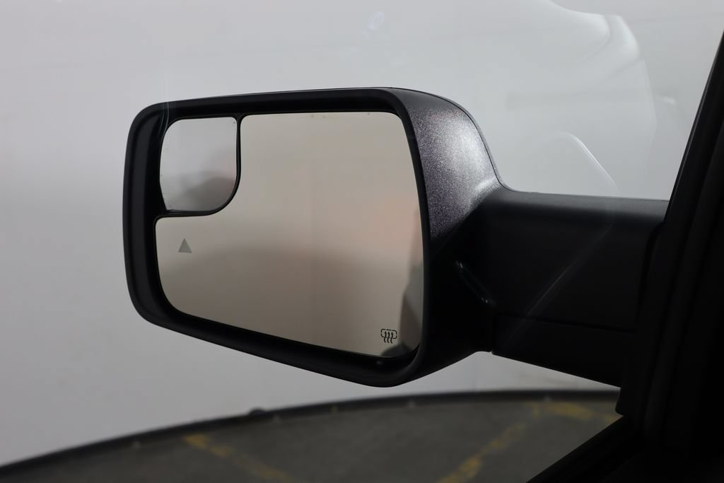 New 2026 RAM 1500 Express AWD/4WD image 37