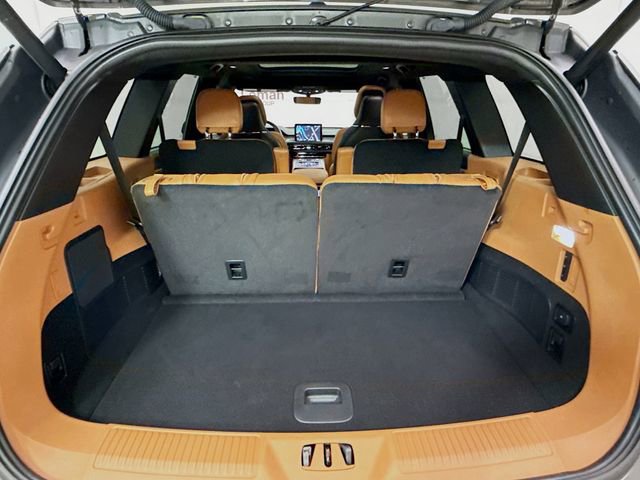 Used 2023 Lincoln Aviator Black Label w/ Dynamic Handling Package image 28