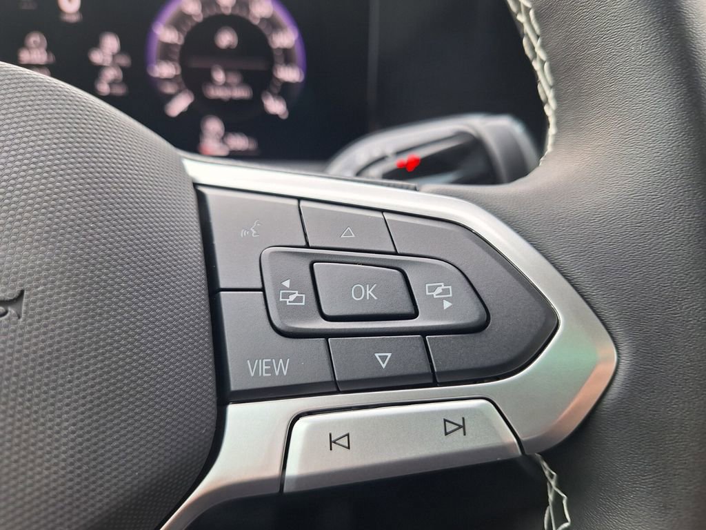 New 2026 Volkswagen Tiguan SE image 14