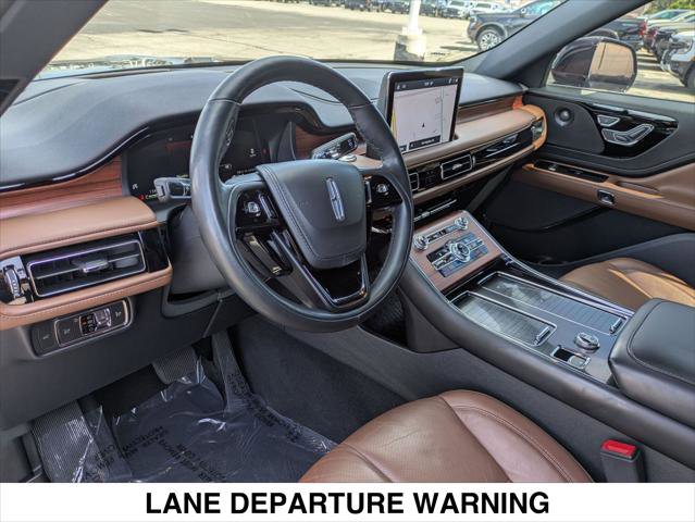 Used 2023 Lincoln Aviator Reserve w/ Equipment Group 201A image 11