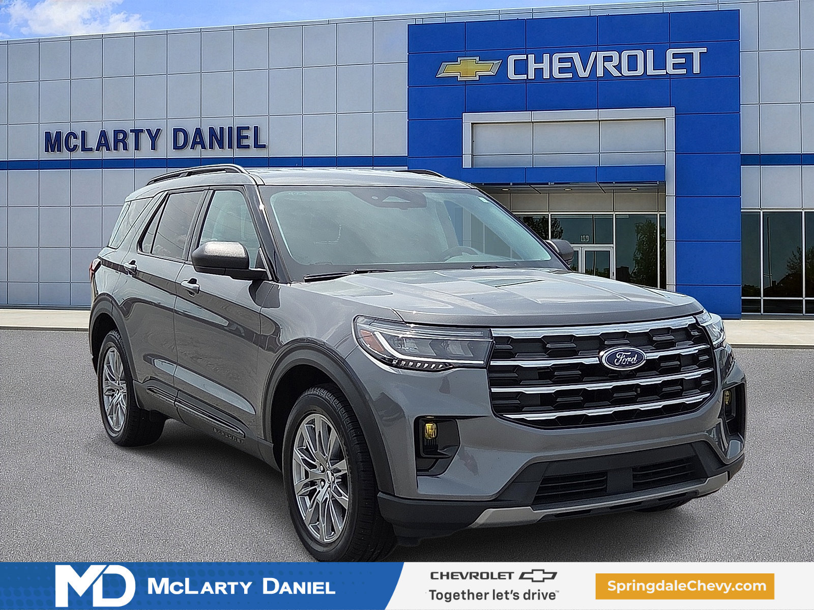 Used 2025 Ford Explorer Active w/ Active Comfort Package
