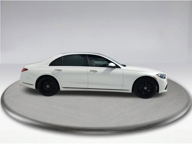 Used 2022 Mercedes-Benz S 500 4MATIC image 11