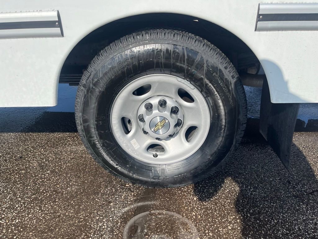 New 2026 Chevrolet Express 3500 w/ Power Convenience Package image 27