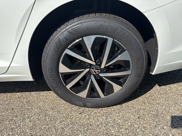 Used 2025 Volkswagen Jetta S image 19