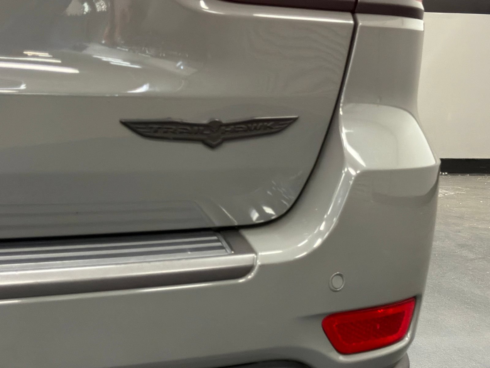 Used 2021 Jeep Grand Cherokee Trailhawk w/ Trailhawk Luxury Group AWD/4WD image 15