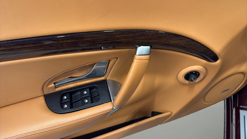 Used 2015 Maserati GranTurismo Convertible RWD image 28