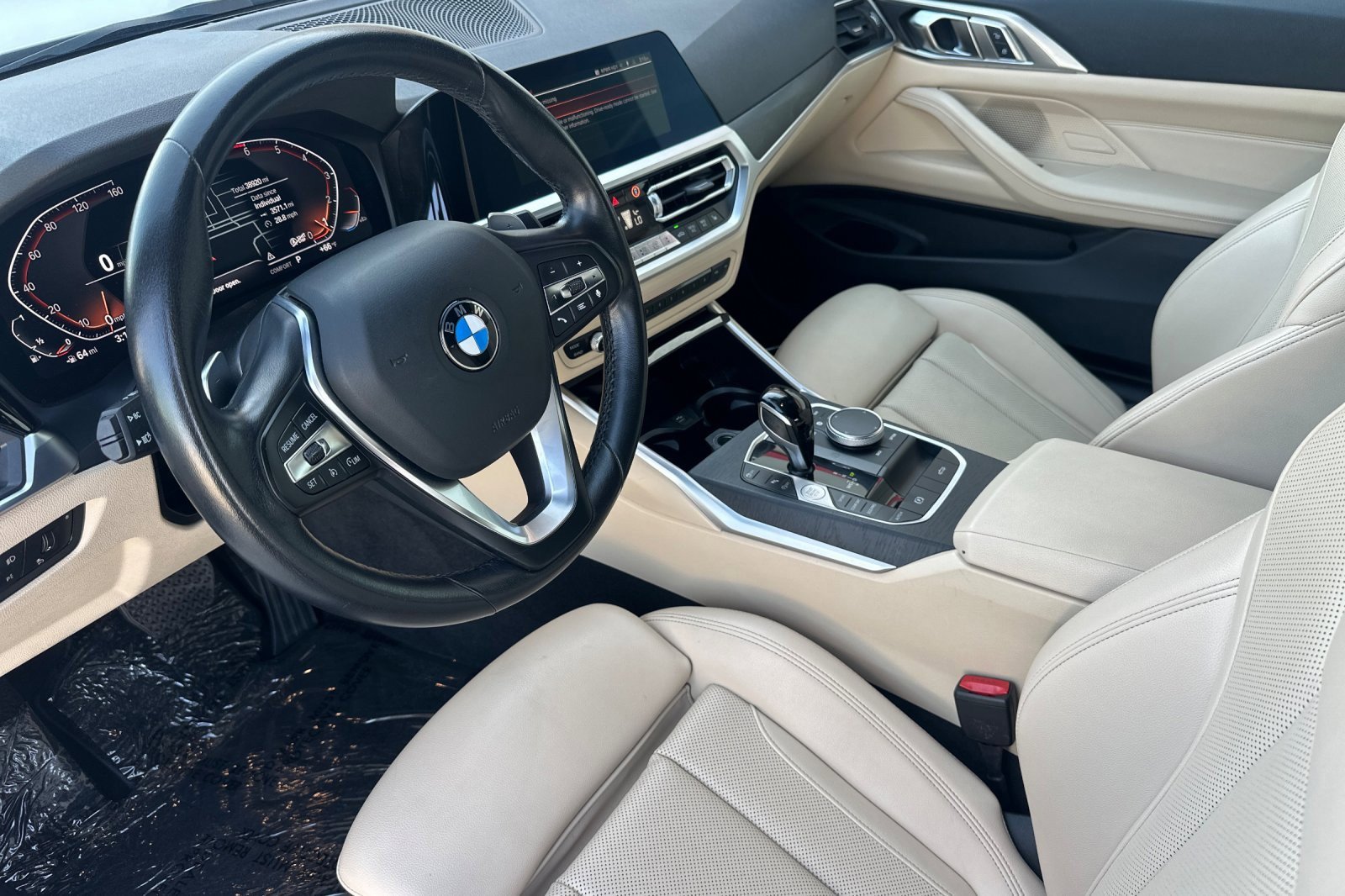 Used 2023 BMW 430i Convertible w/ Convenience Package image 9