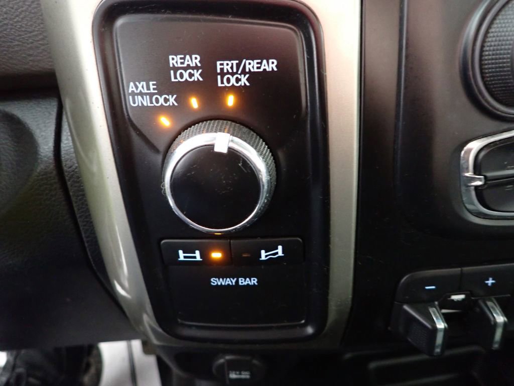 Used 2013 RAM 2500 Power Wagon image 3