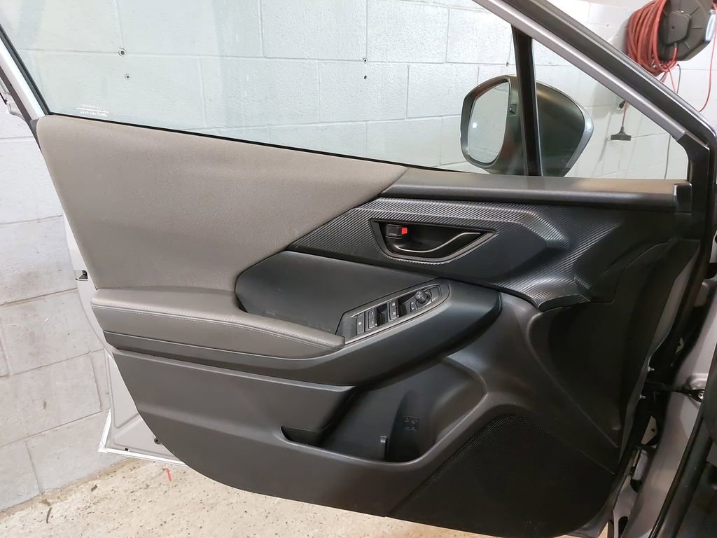 Used 2024 Subaru Crosstrek 2.0i Premium image 28