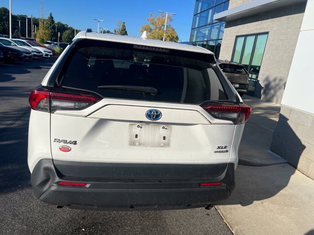 Used 2023 Toyota RAV4 XLE w/ Convenience Package AWD/4WD image 5