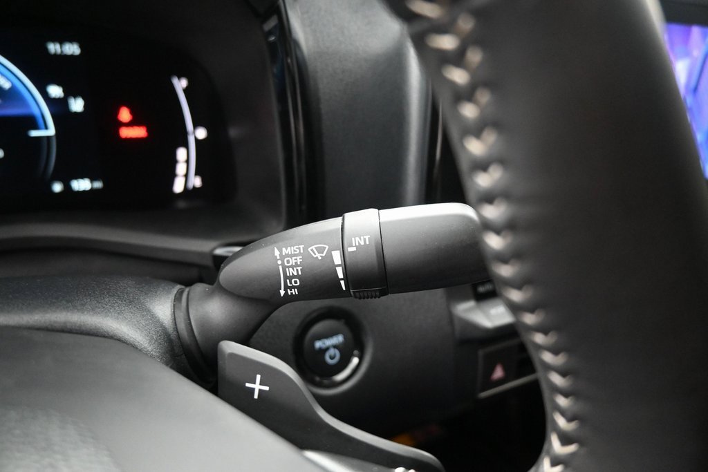 Used 2025 Toyota Camry SE image 24