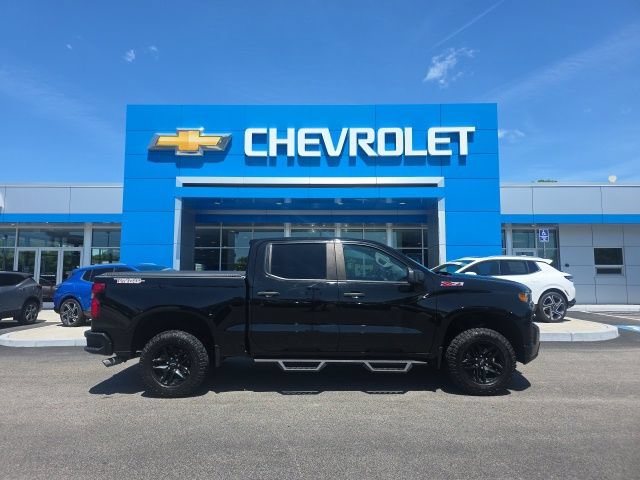 Used 2021 Chevrolet Silverado 1500 Custom Trail Boss AWD/4WD image 2