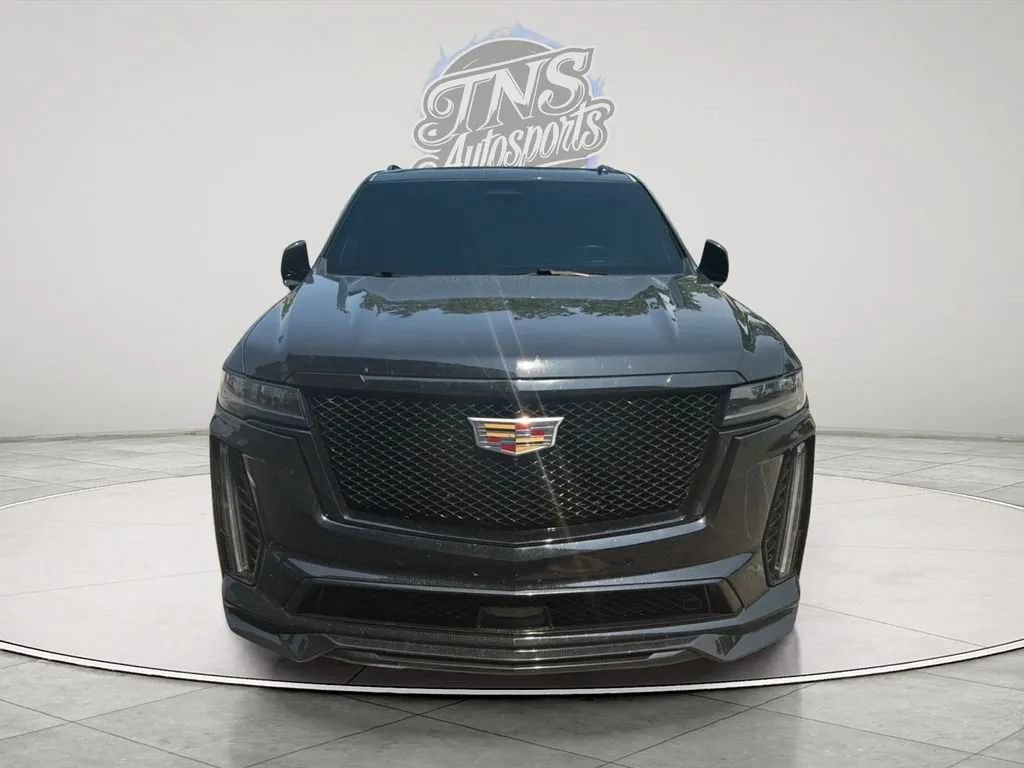 Used 2023 Cadillac Escalade V AWD/4WD image 2