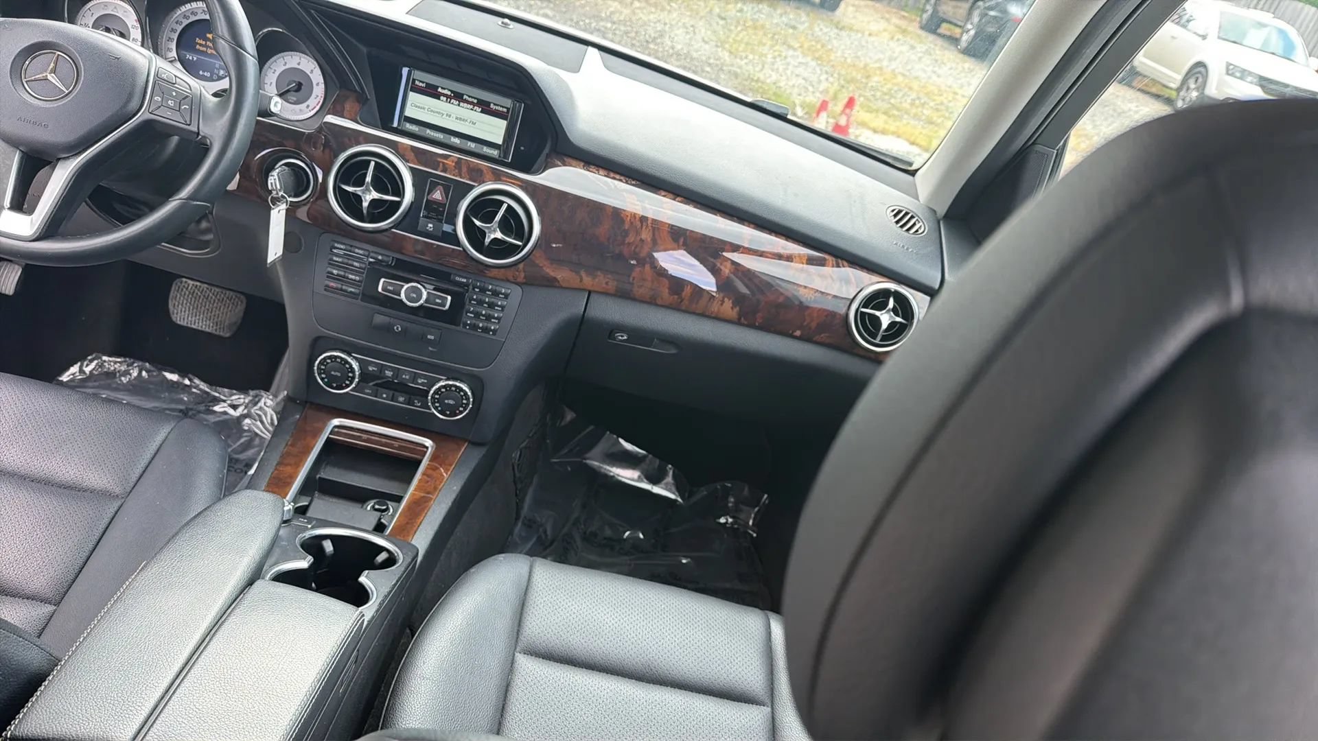 Used 2015 Mercedes-Benz GLK 350 2WD image 31