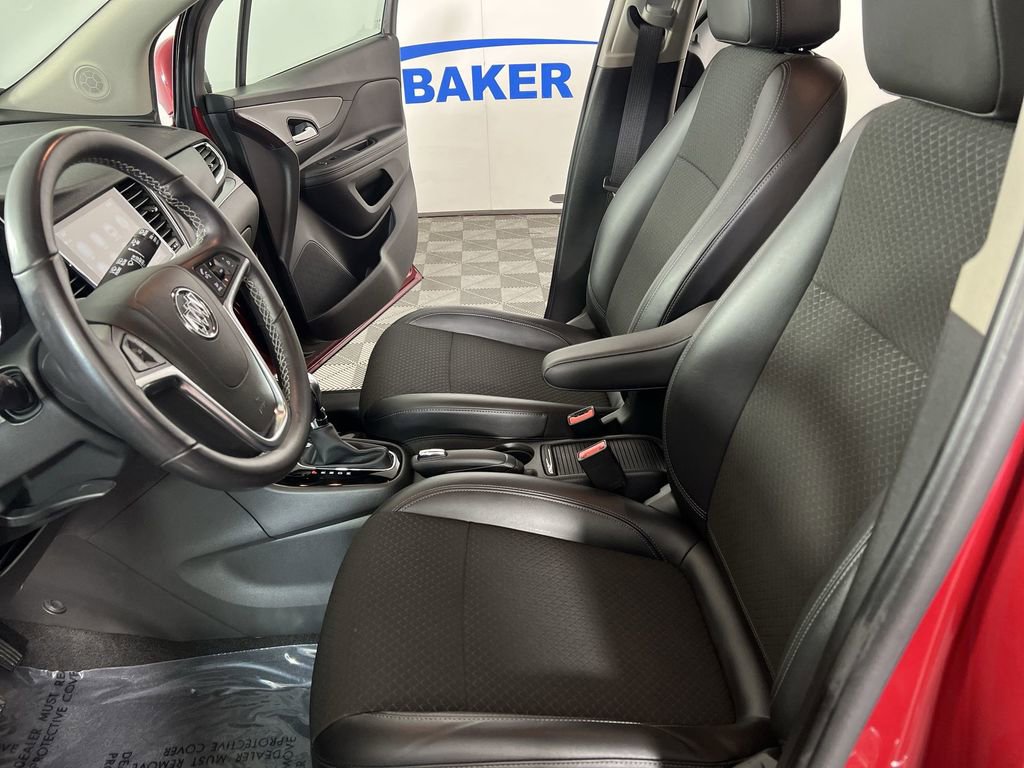 Certified 2019 Buick Encore Sport Touring AWD/4WD image 20