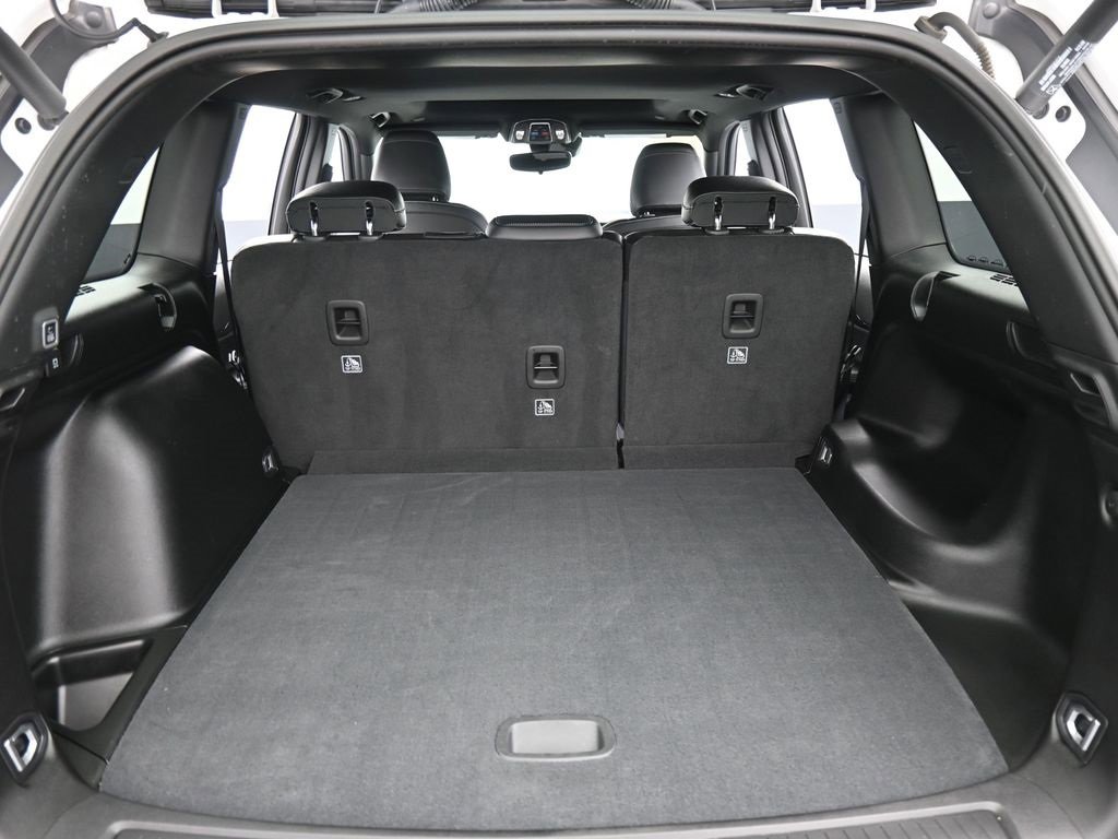Used 2023 Jeep Grand Cherokee Altitude image 14