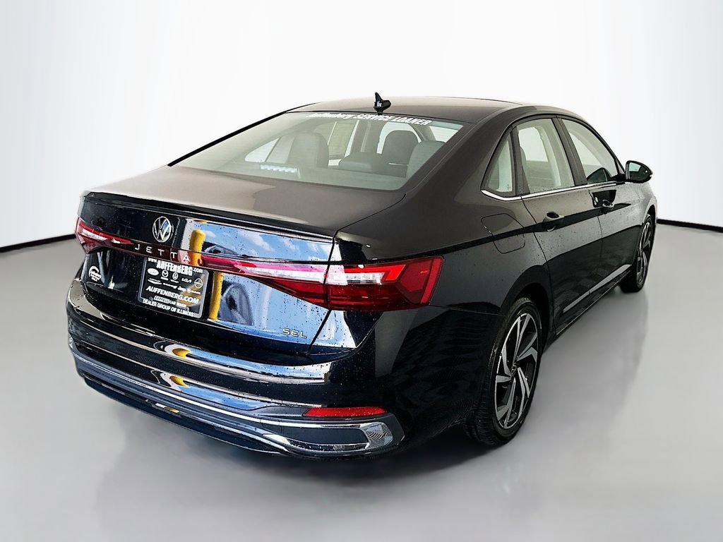 Used 2025 Volkswagen Jetta SEL FWD image 7