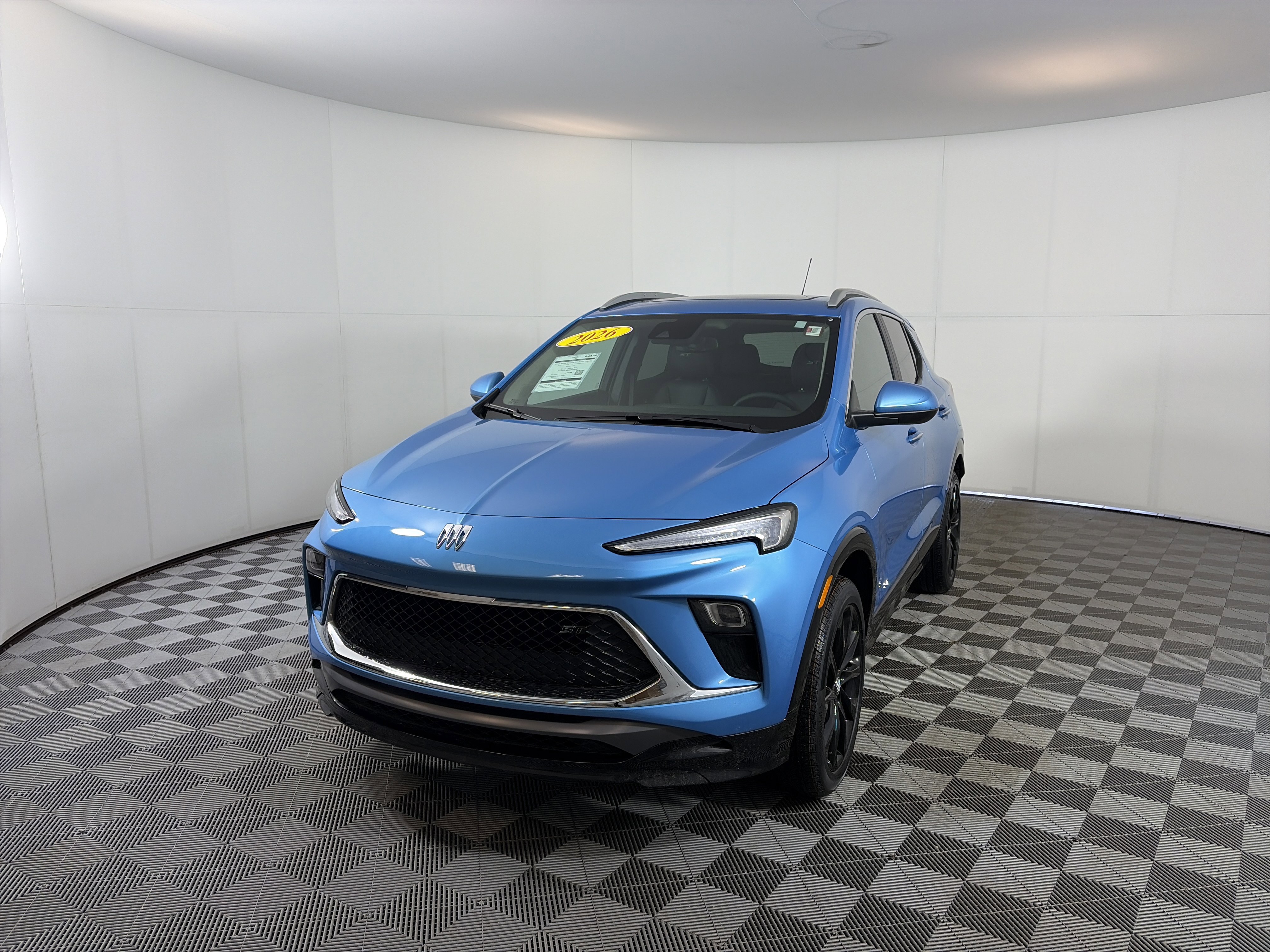 Used 2026 Buick Encore GX Sport Touring w/ Comfort Package image 2