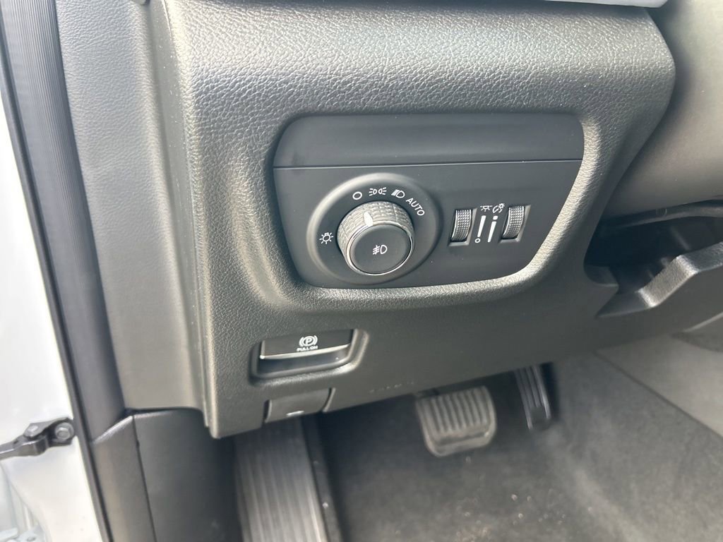 New 2026 Jeep Grand Cherokee Limited image 38