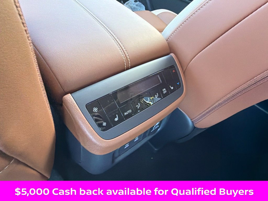 New 2026 Nissan Pathfinder Platinum AWD/4WD image 10