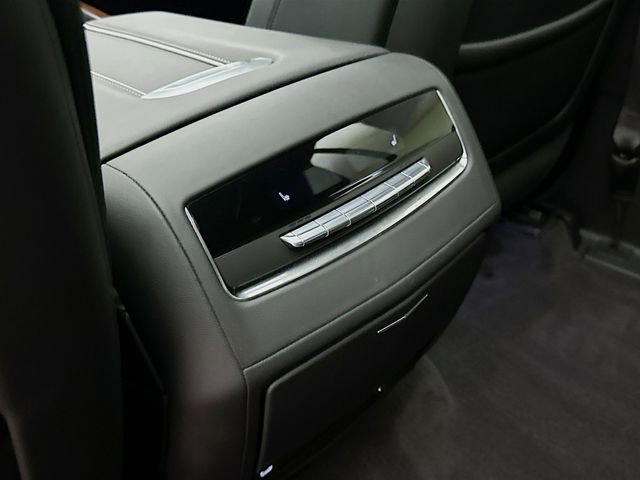 Used 2022 Cadillac Escalade Premium Luxury AWD/4WD image 28