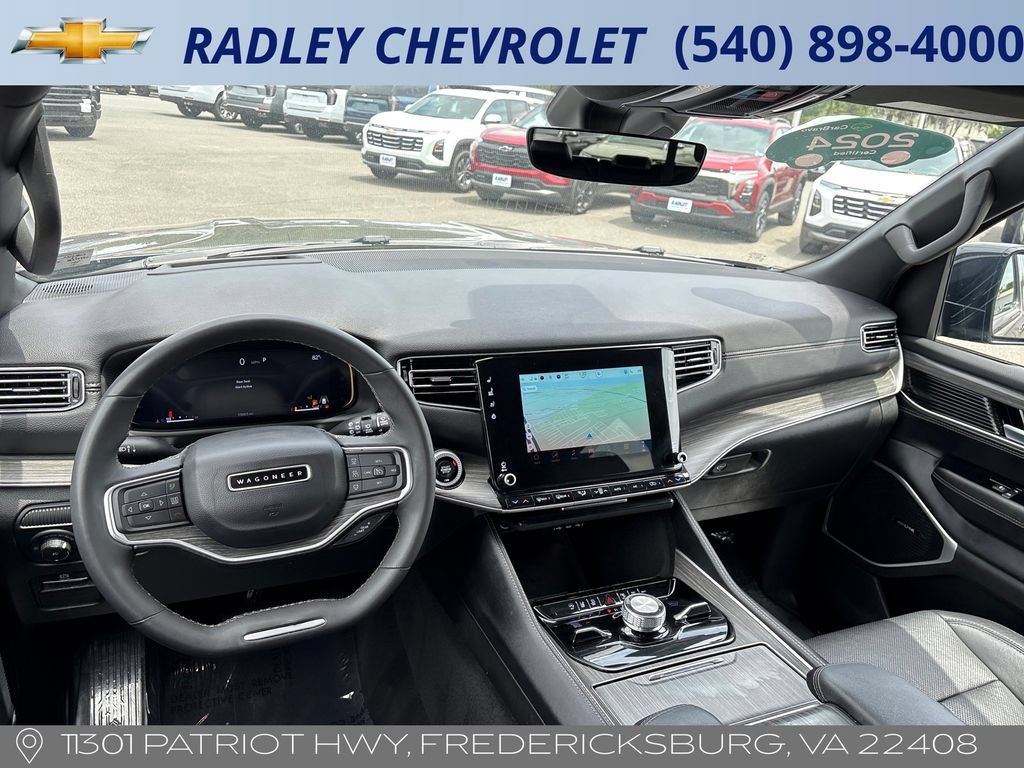 Used 2024 Jeep Wagoneer Series III AWD/4WD image 13