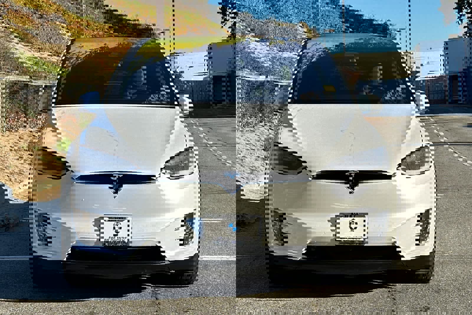 Used 2017 Tesla Model X image 10