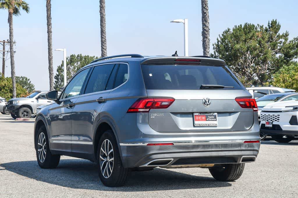 Used 2020 Volkswagen Tiguan SE w/ Panoramic Sunroof Package FWD image 9