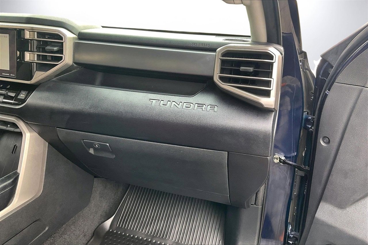 Used 2022 Toyota Tundra SR5 w/ SR5 Convenience Package image 21
